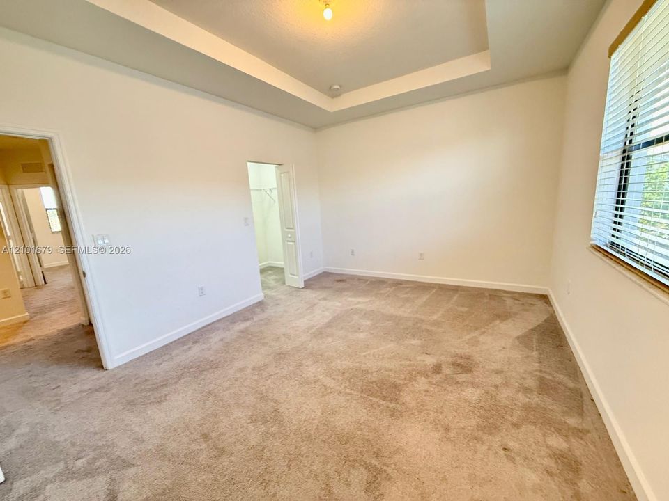 На продажу: $350,000 (3 спален, 2 ванн, 1612 Квадратных фут)