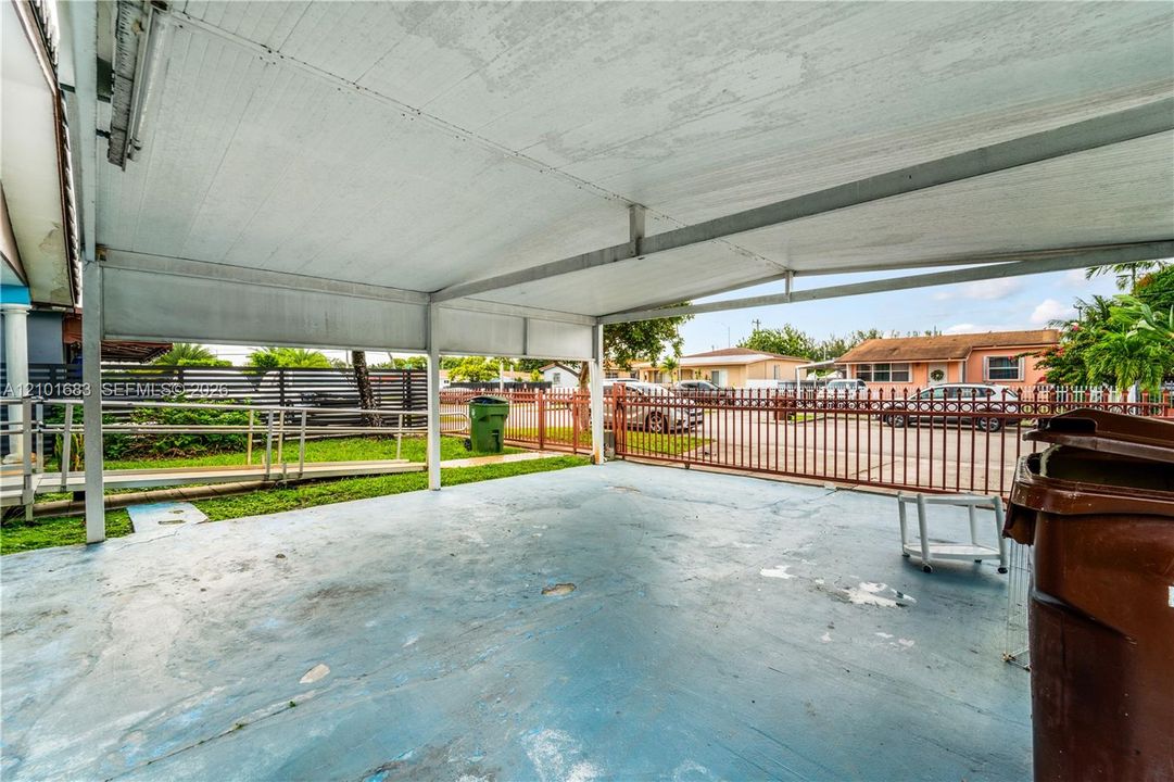 For Sale: $575,000 (3 beds, 2 baths, 1430 Square Feet)