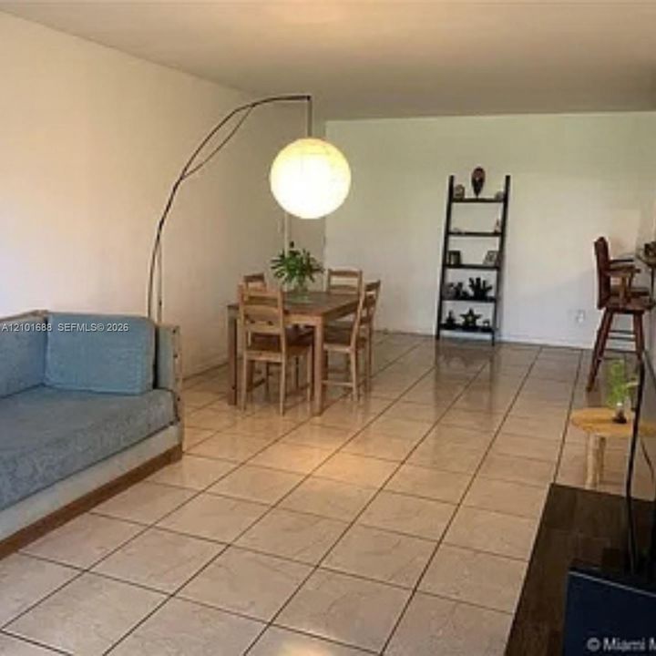 En Venta: $199,000 (2 camas, 2 baños, 884 Pies cuadrados)