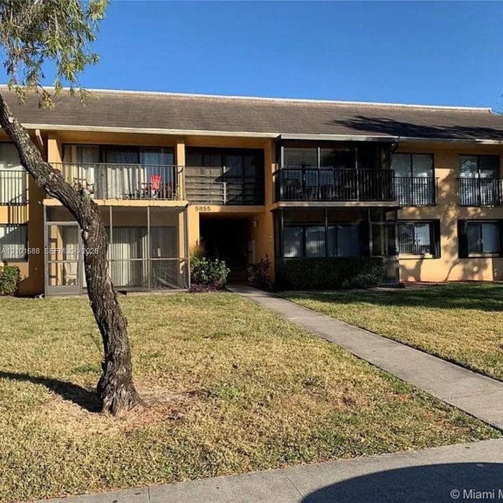 En Venta: $199,000 (2 camas, 2 baños, 884 Pies cuadrados)
