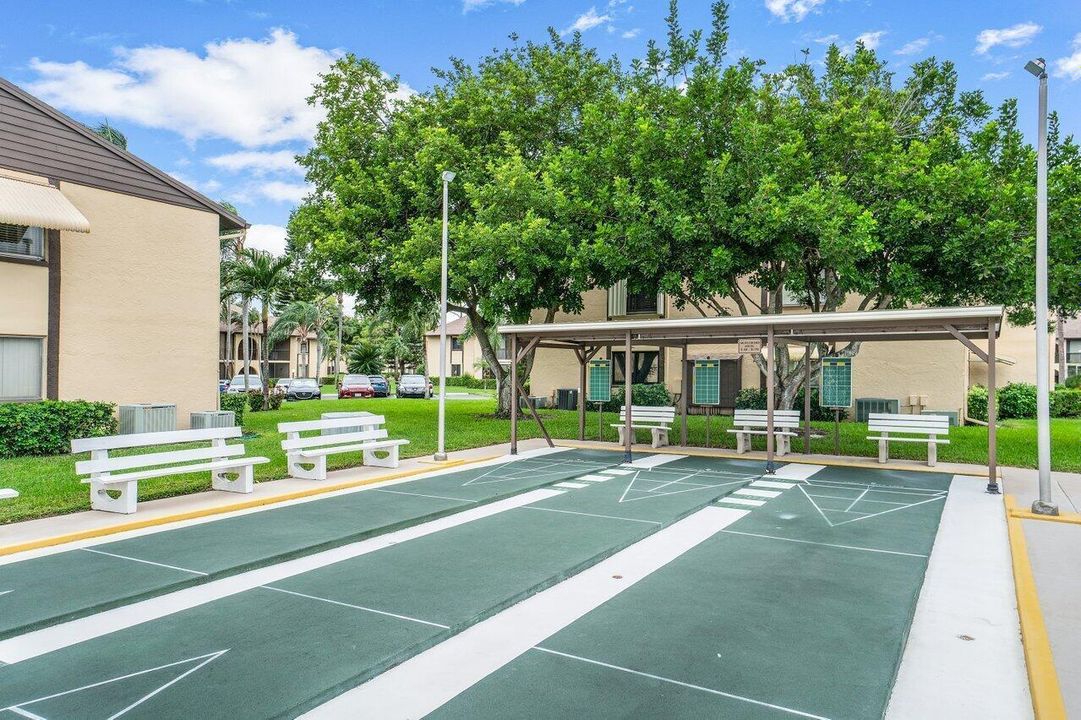027-414PineGlenLane-D2-Greenacres-FL-334
