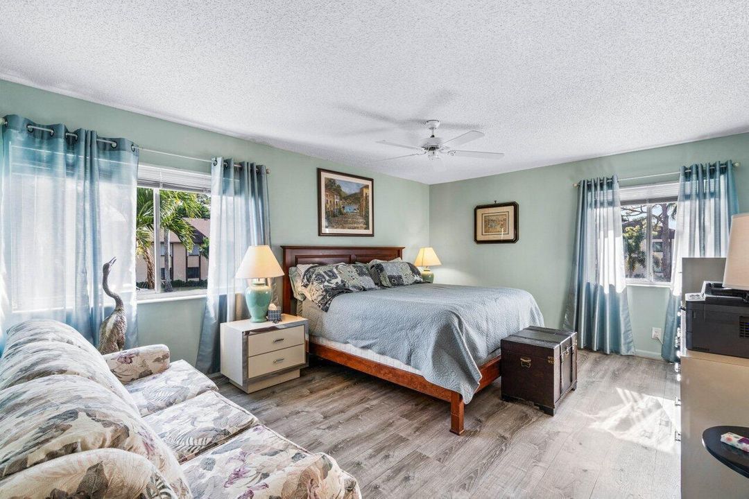 016-414PineGlenLane-D2-Greenacres-FL-334