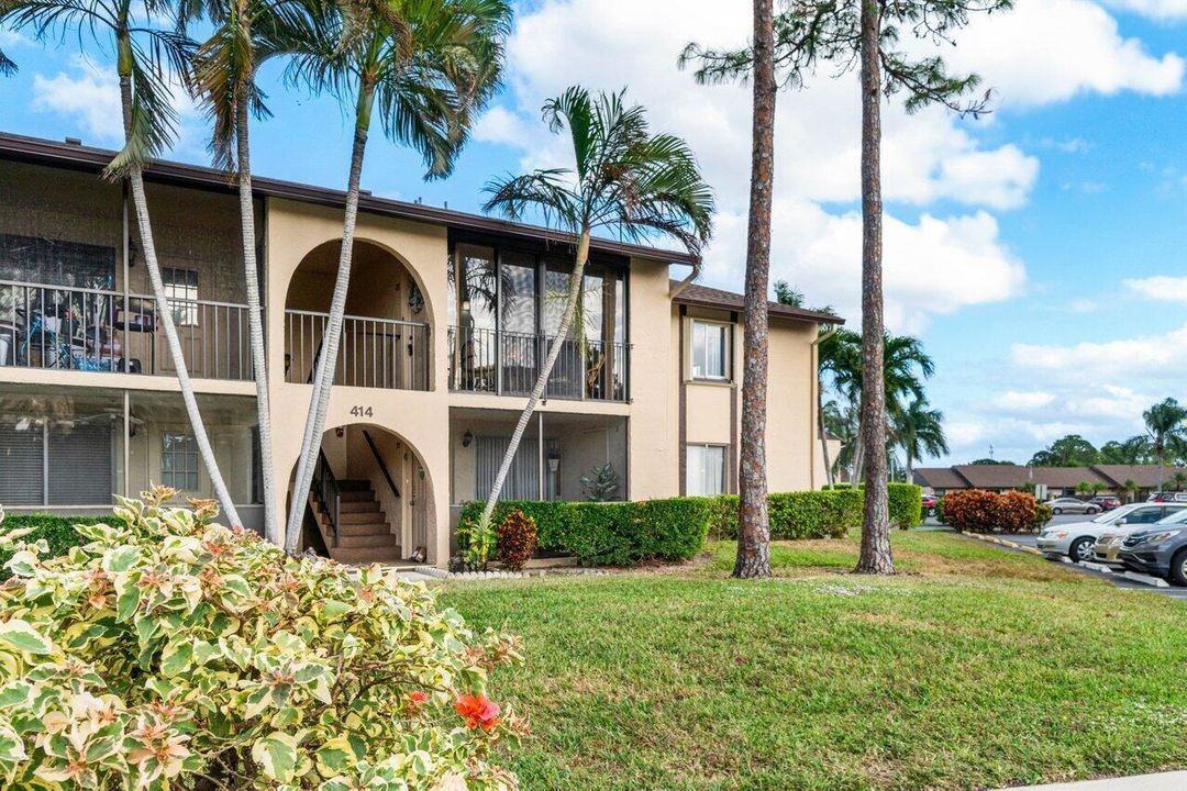 003-414PineGlenLane-D2-Greenacres-FL-334