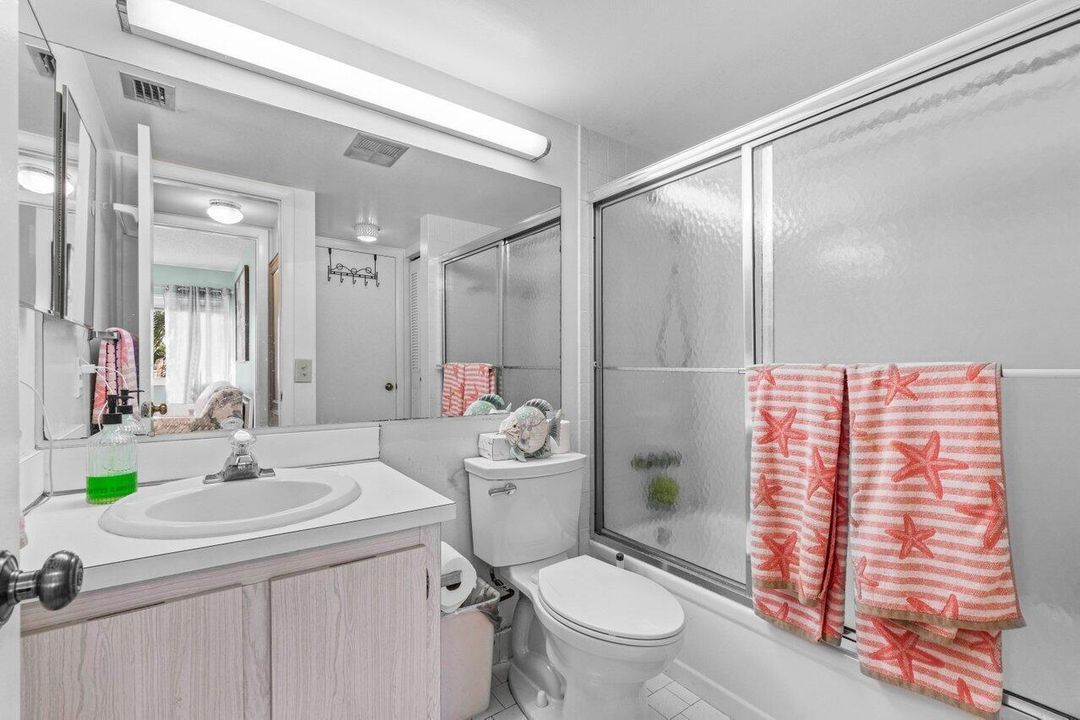 014-414PineGlenLane-D2-Greenacres-FL-334