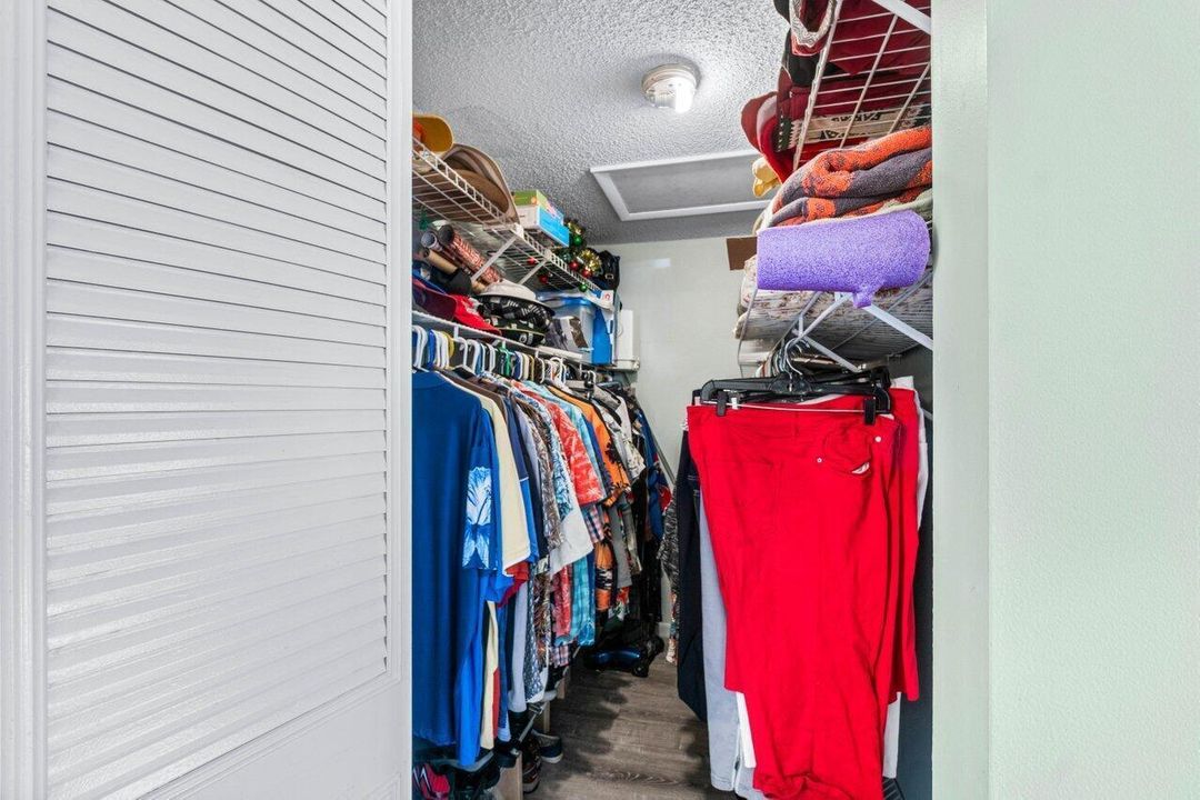 019-414PineGlenLane-D2-Greenacres-FL-334