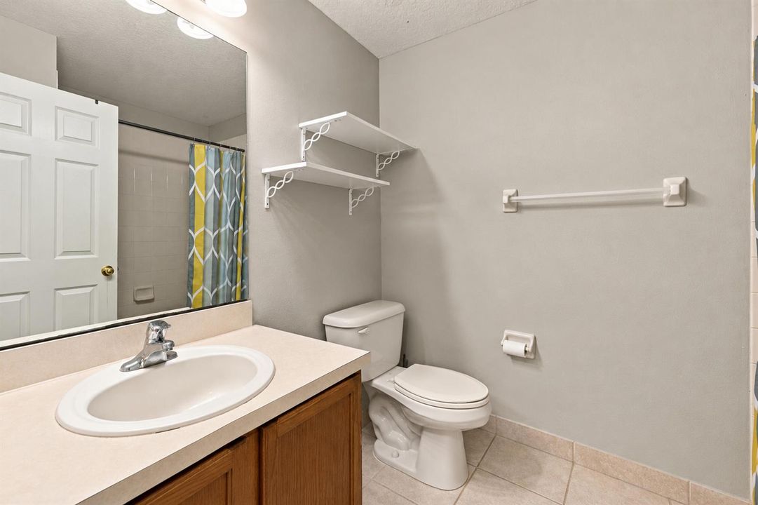 35_bathroom