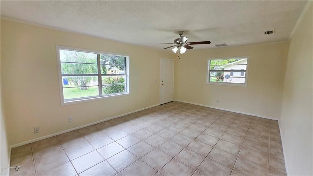 Living 2 room