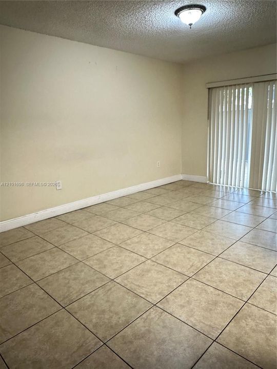 En Renta: $3,650 (4 camas, 2 baños, 1492 Pies cuadrados)