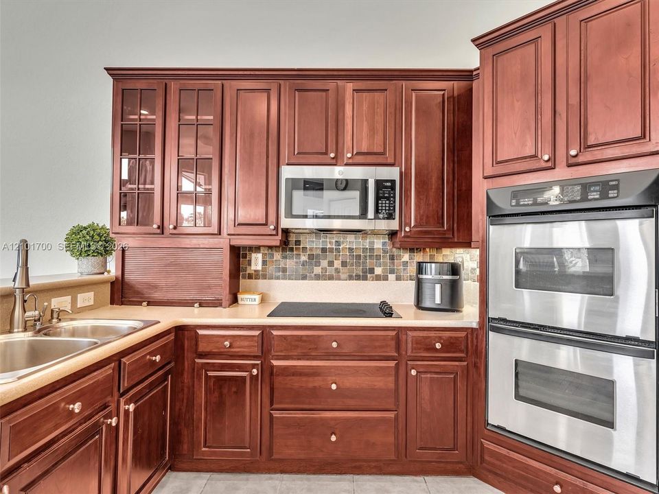 Dual Wall Ovens