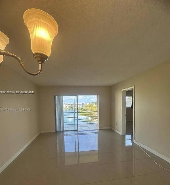 En Venta: $129,900 (2 camas, 2 baños, 850 Pies cuadrados)