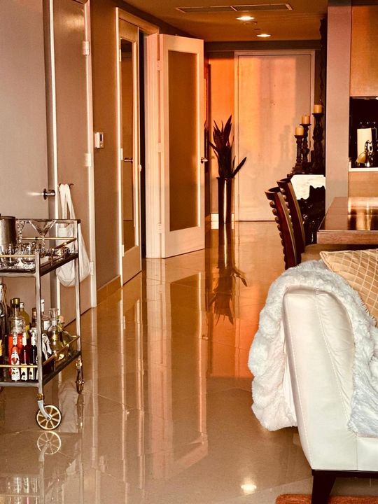 En Renta: $5,600 (3 camas, 3 baños, 1571 Pies cuadrados)