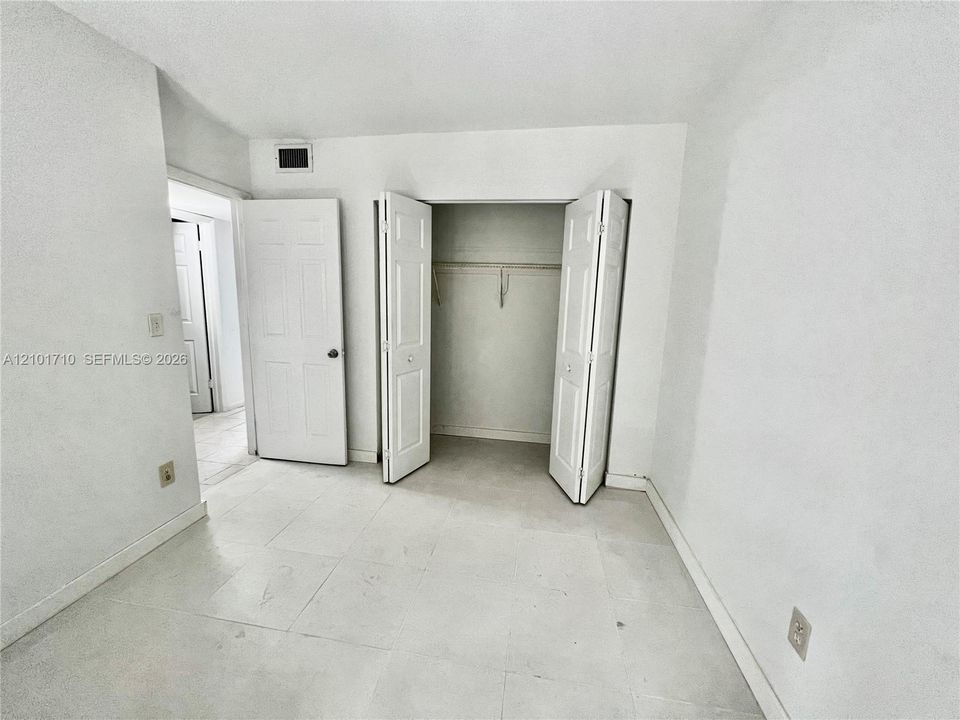 В аренду: $1,850 (2 спален, 1 ванн, 768 Квадратных фут)