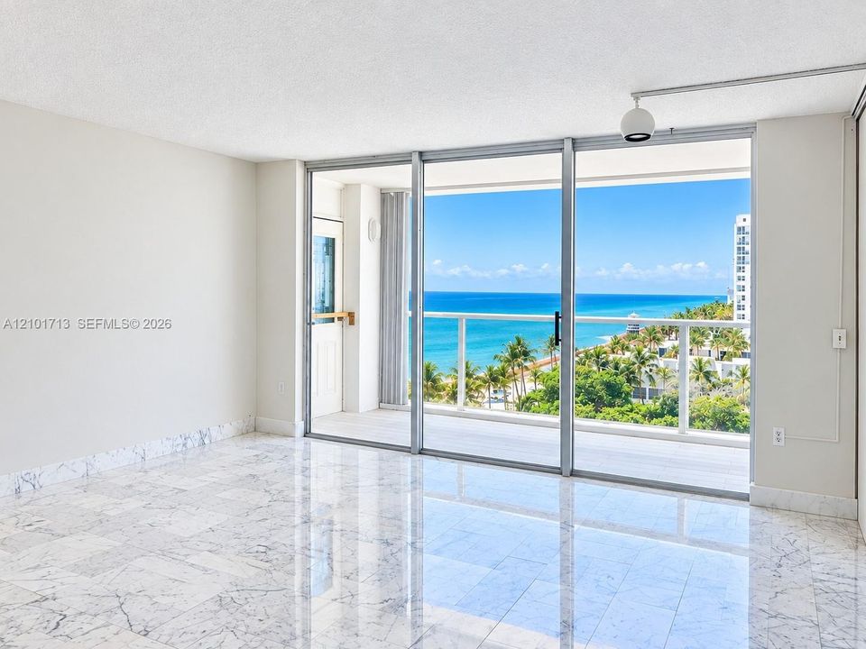 For Sale: $650,000 (2 beds, 2 baths, 1360 Square Feet)