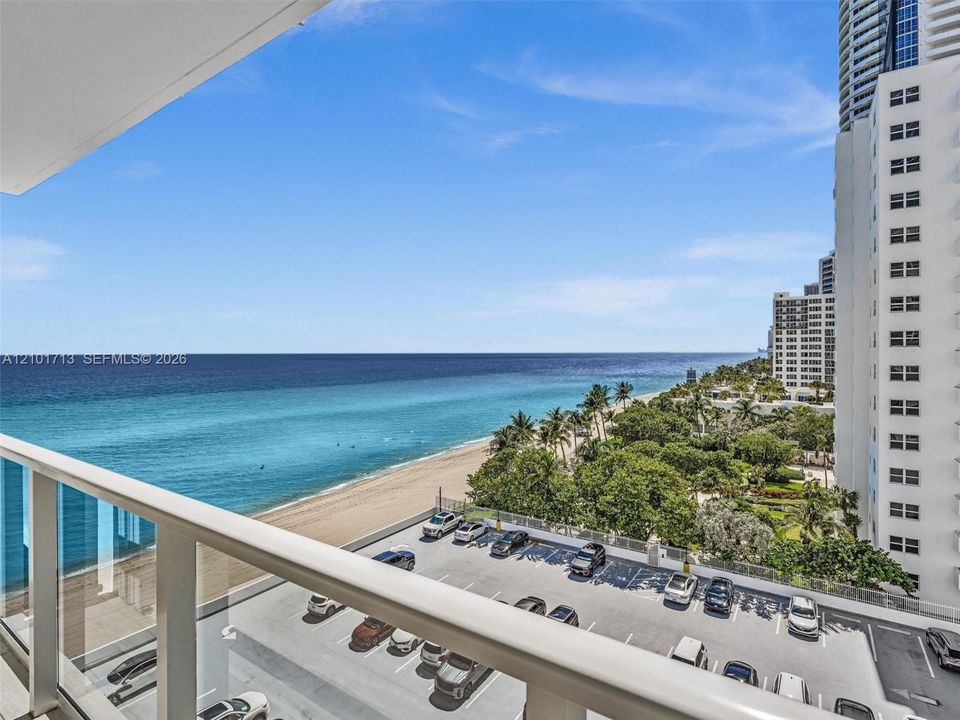 For Sale: $650,000 (2 beds, 2 baths, 1360 Square Feet)
