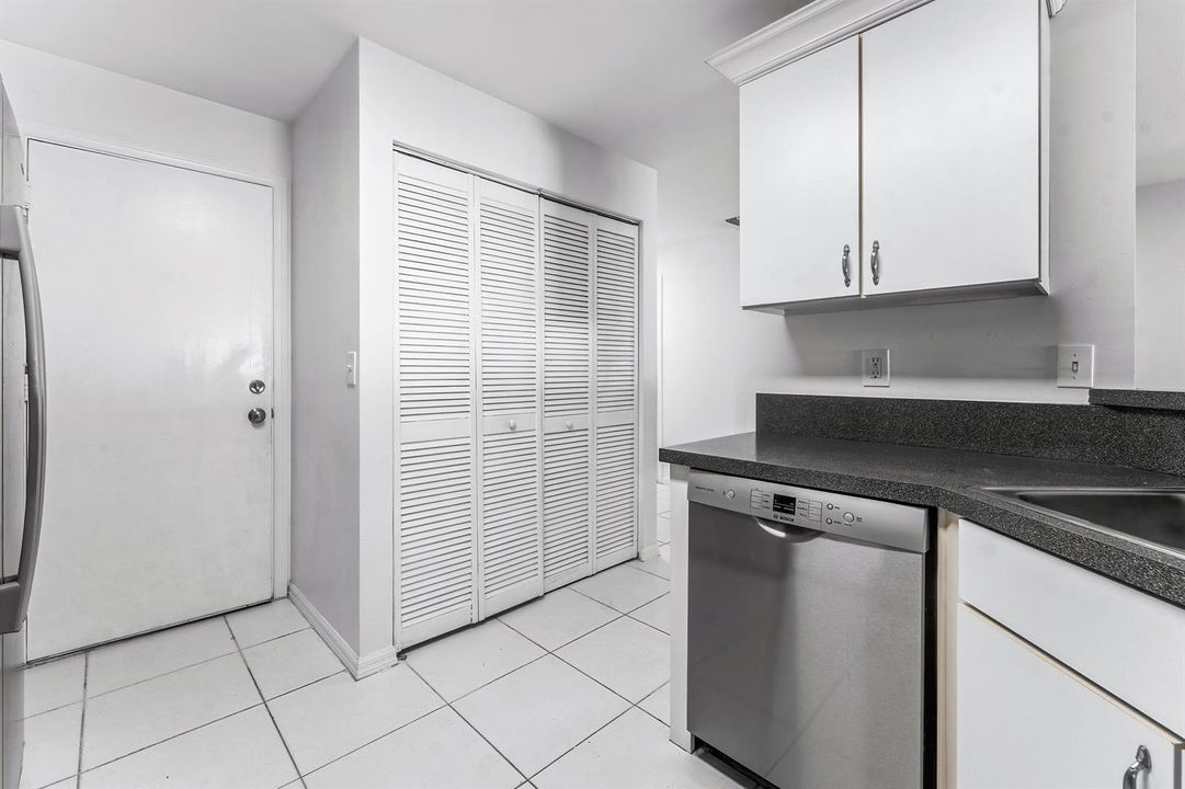 010-114WoodenMillTerrace-Jupiter-FL-3345