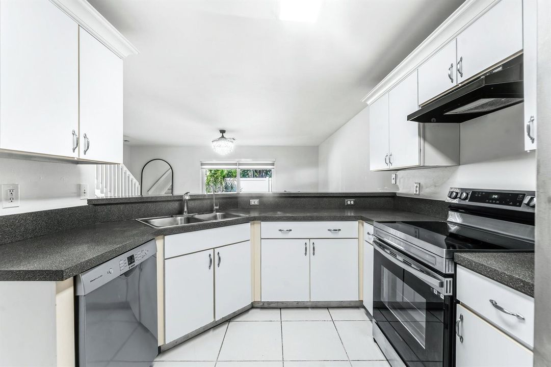 008-114WoodenMillTerrace-Jupiter-FL-3345