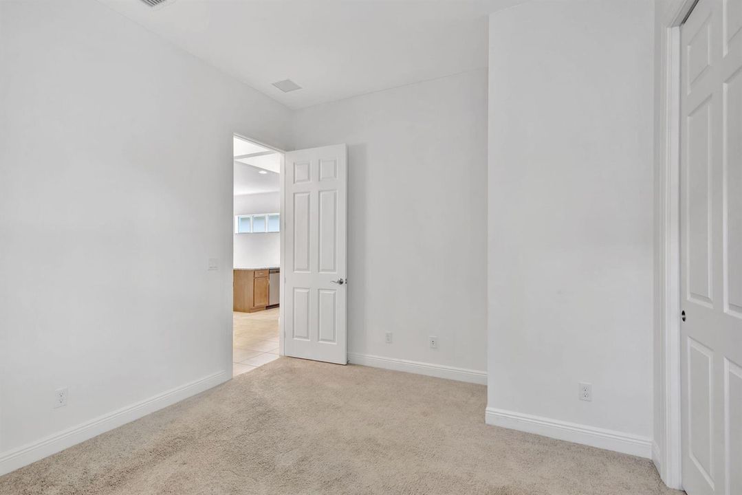 21-web-or-mls-5P1A5201