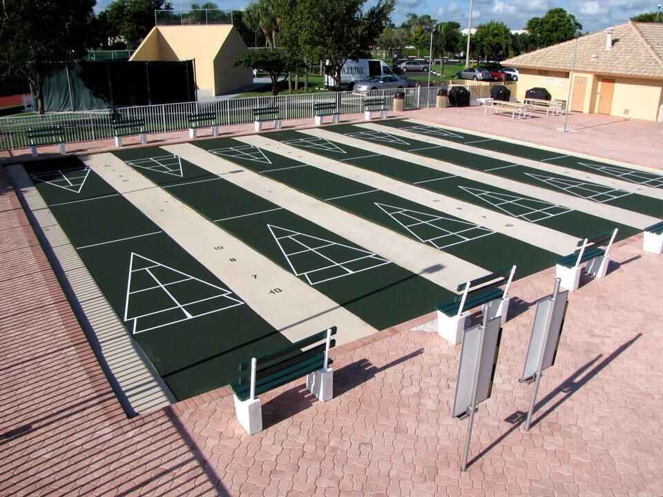 16_shuffleboard_courts
