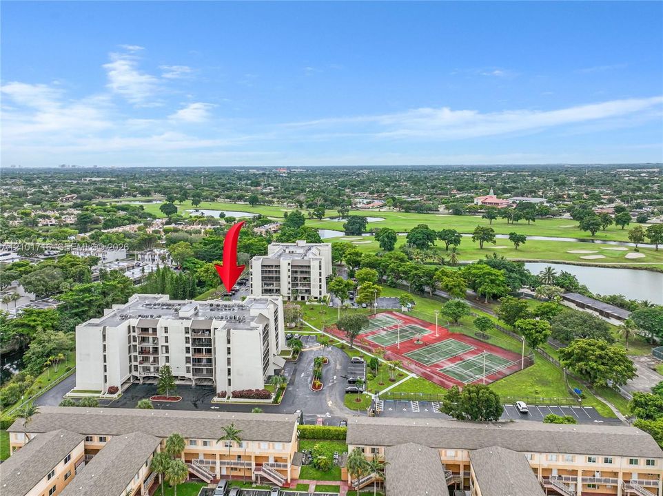 For Sale: $330,000 (2 beds, 2 baths, 1200 Square Feet)