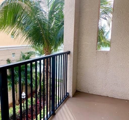 For Rent: $2,600 (2 beds, 2 baths, 1024 Square Feet)