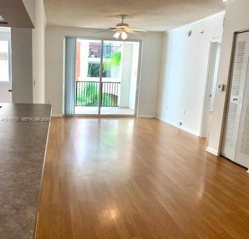 For Rent: $2,600 (2 beds, 2 baths, 1024 Square Feet)