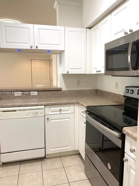 For Rent: $2,600 (2 beds, 2 baths, 1024 Square Feet)
