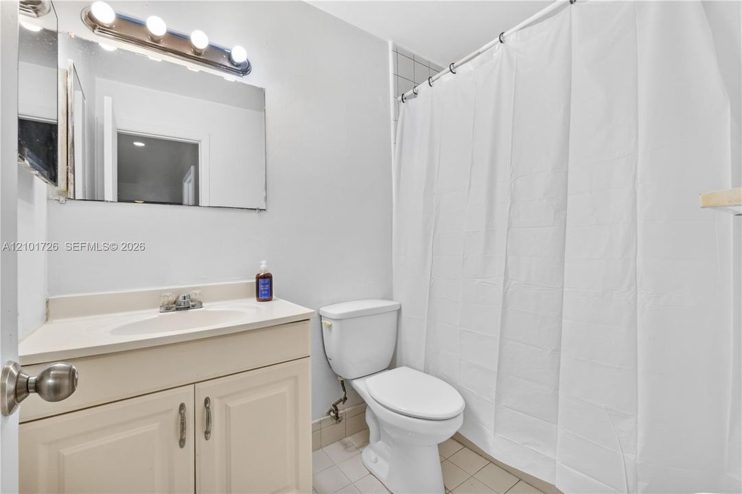 9014 NW 45th Ct, Sunrise, FL 33351 | 3 bedroom, 2.5 bath lakefront townhouse for sale in Sunrise, Florida.
