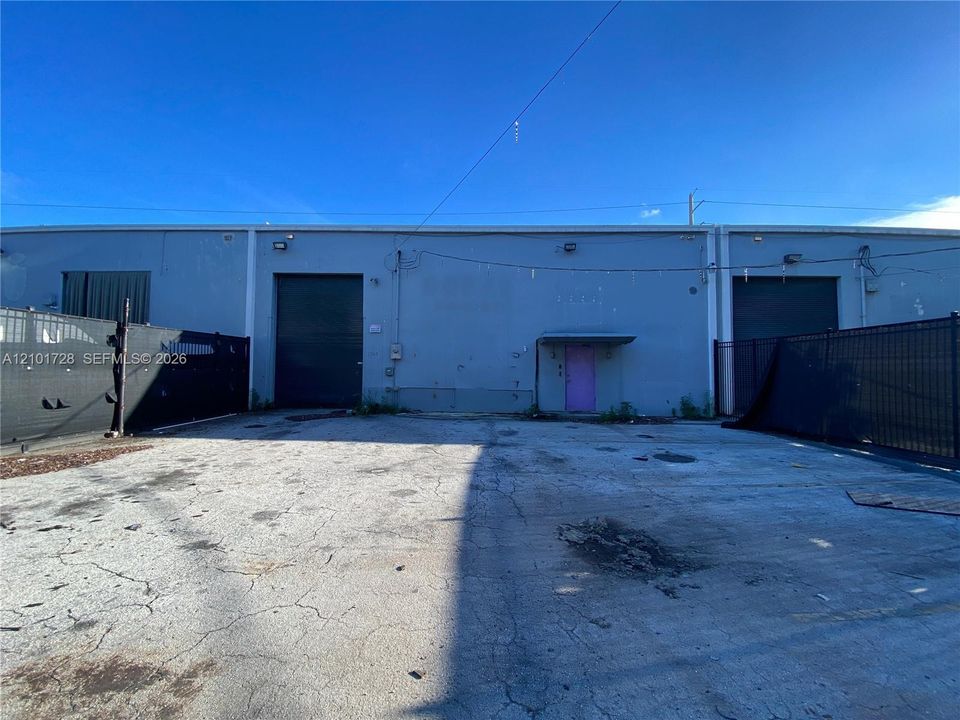 For Rent: $18 (0 beds, 0 baths, 0 Square Feet)