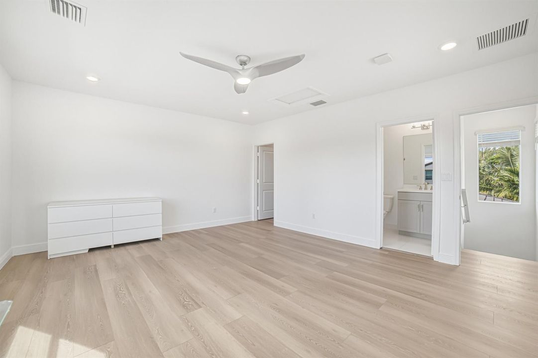 Bedroom4-B