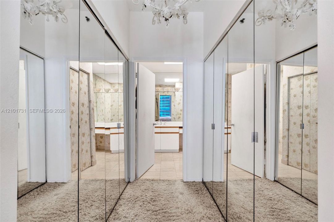 En Venta: $439,000 (2 camas, 2 baños, 1091 Pies cuadrados)