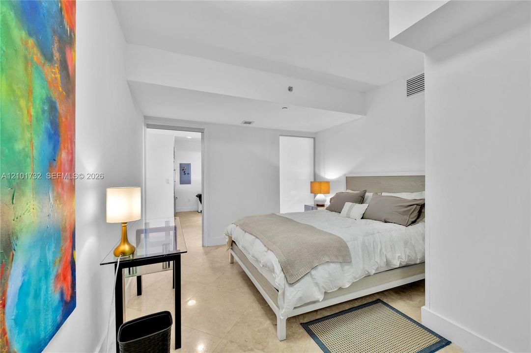 В аренду: $9,800 (3 спален, 3 ванн, 1733 Квадратных фут)