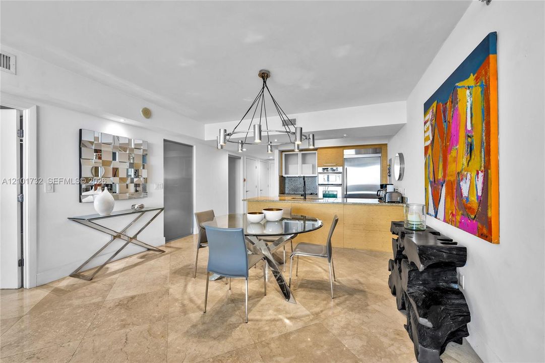 В аренду: $9,800 (3 спален, 3 ванн, 1733 Квадратных фут)