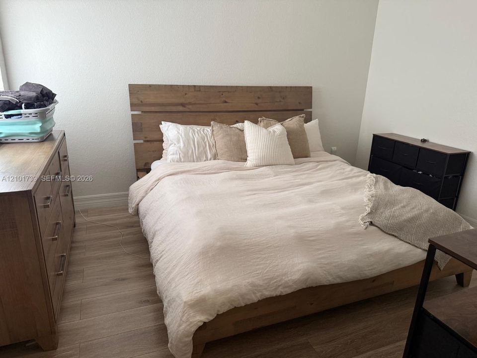 En Renta: $2,399 (2 camas, 2 baños, 1150 Pies cuadrados)