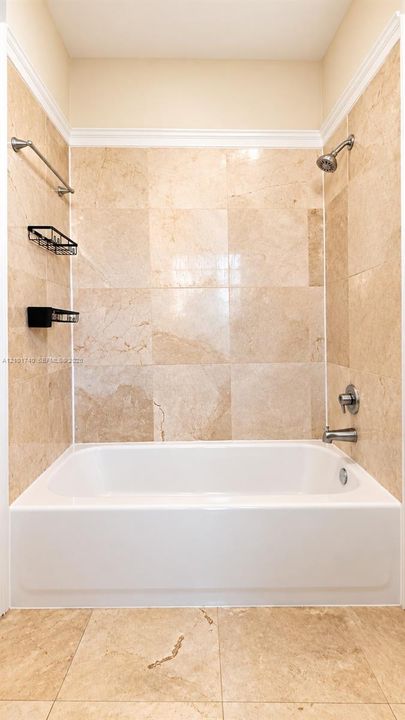 В аренду: $4,500 (3 спален, 2 ванн, 1600 Квадратных фут)