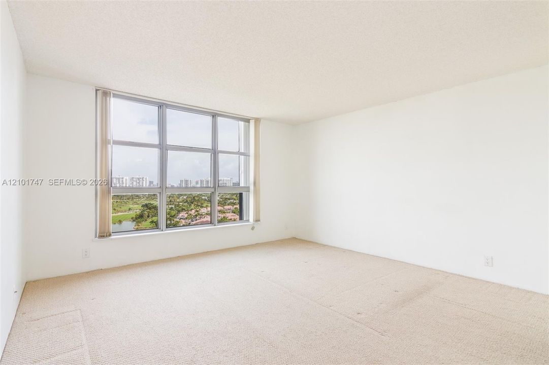 En Venta: $365,000 (2 camas, 2 baños, 1361 Pies cuadrados)