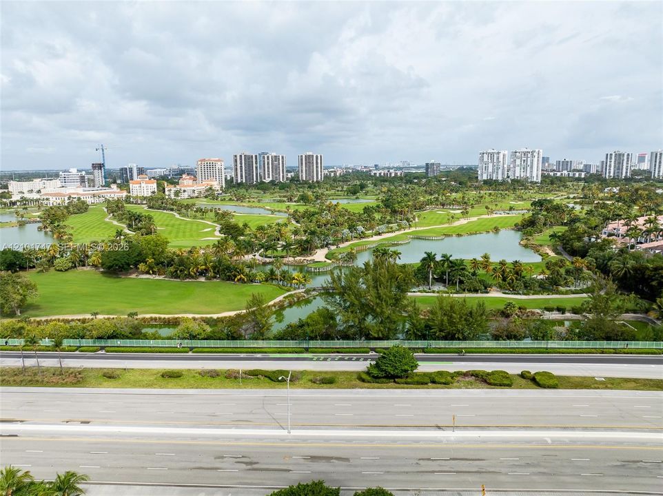En Venta: $365,000 (2 camas, 2 baños, 1361 Pies cuadrados)