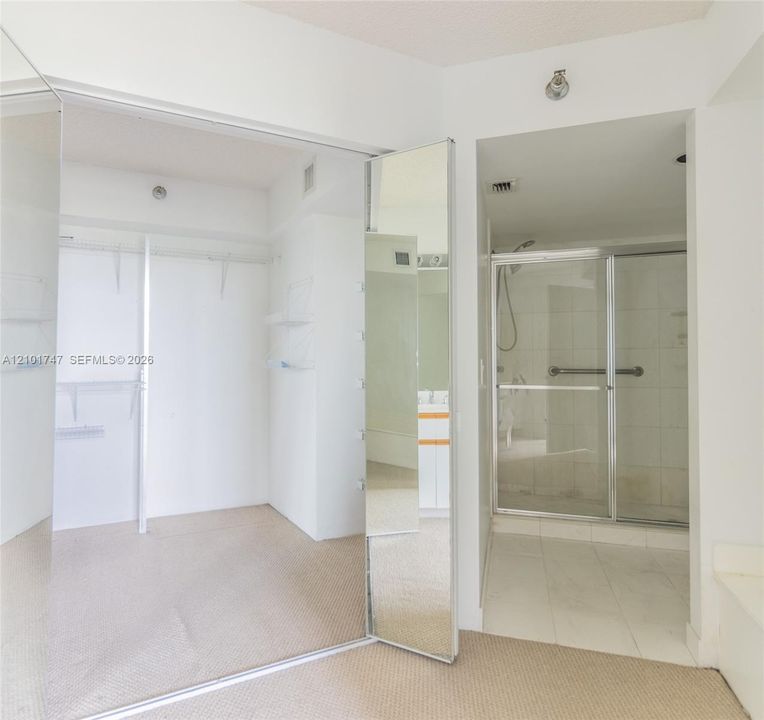 En Venta: $365,000 (2 camas, 2 baños, 1361 Pies cuadrados)