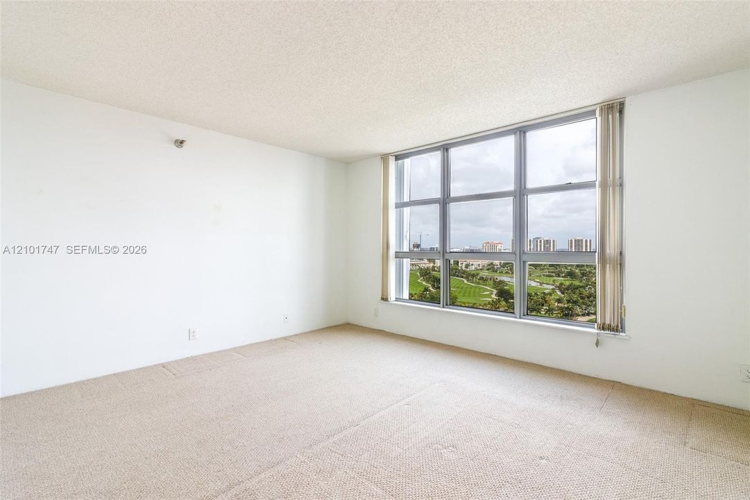 En Venta: $365,000 (2 camas, 2 baños, 1361 Pies cuadrados)