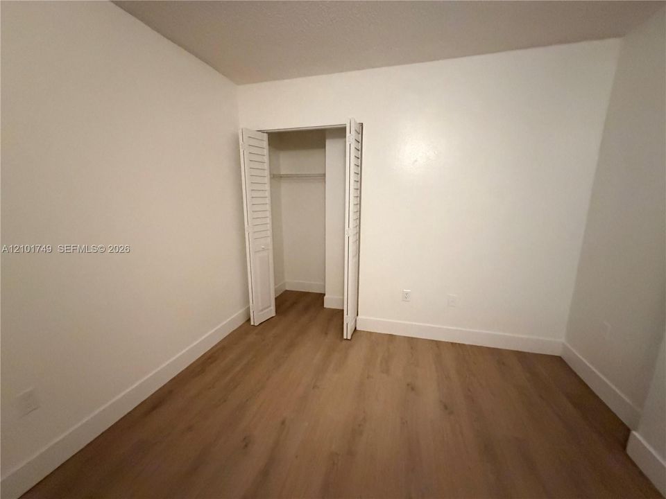 En Venta: $250,000 (2 camas, 2 baños, 1074 Pies cuadrados)