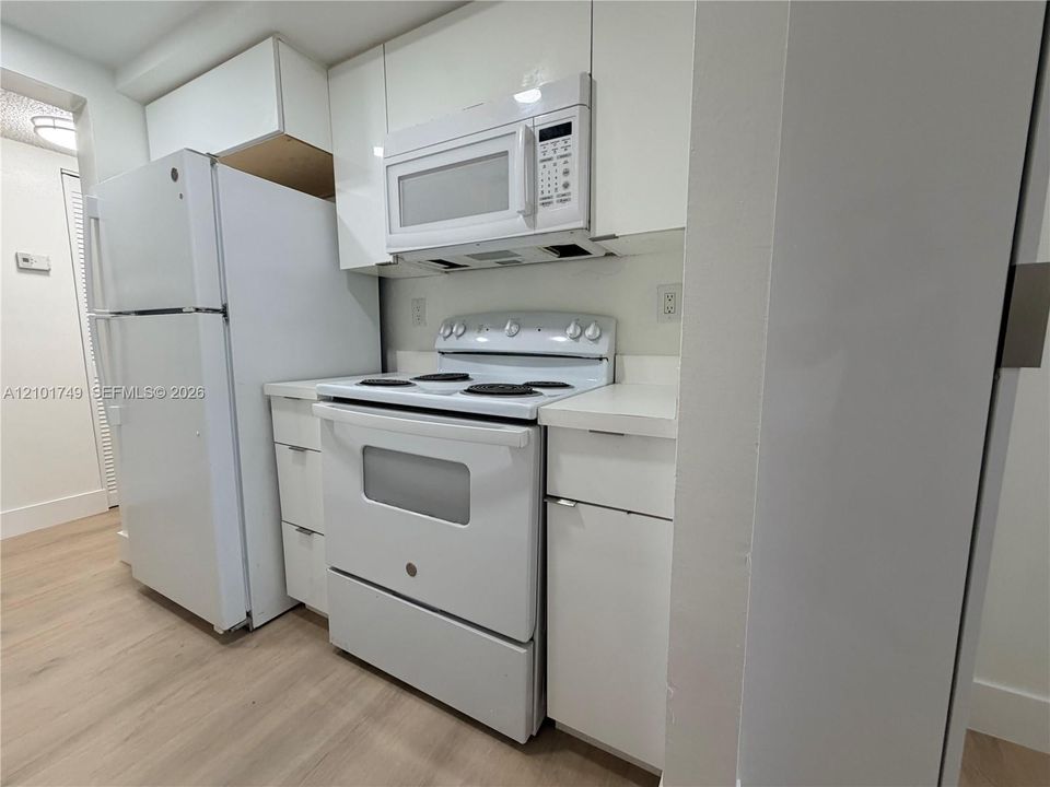 En Venta: $250,000 (2 camas, 2 baños, 1074 Pies cuadrados)