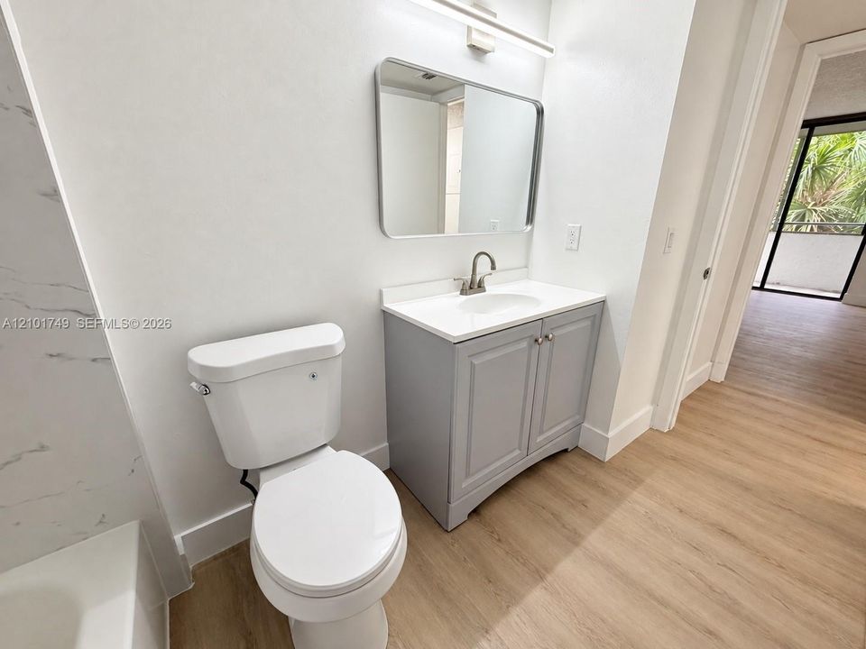 En Venta: $250,000 (2 camas, 2 baños, 1074 Pies cuadrados)