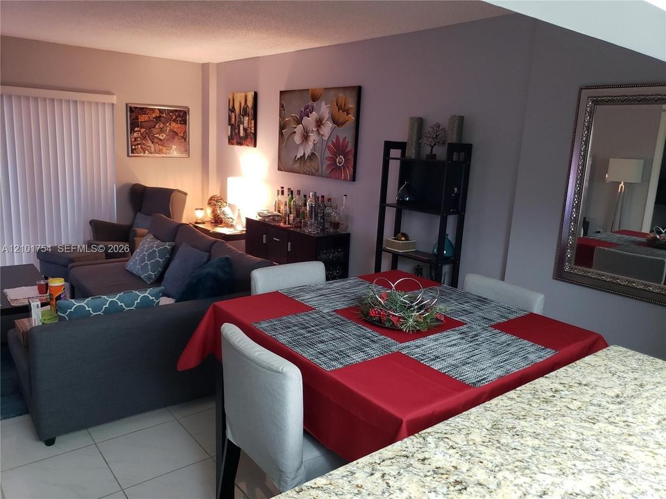 For Sale: $110,000 (1 beds, 1 baths, 783 Square Feet)