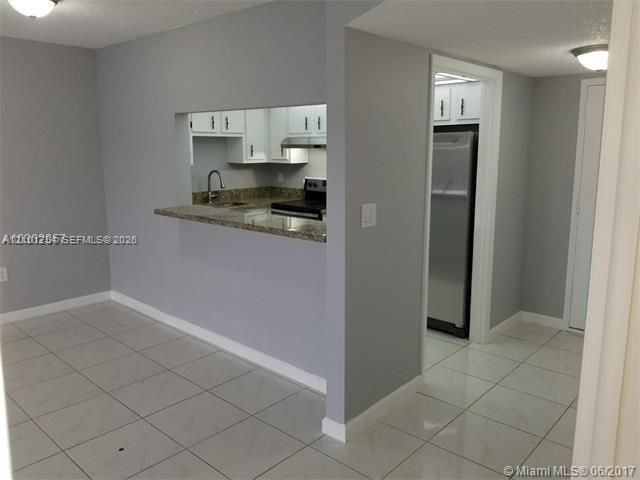 For Sale: $110,000 (1 beds, 1 baths, 783 Square Feet)