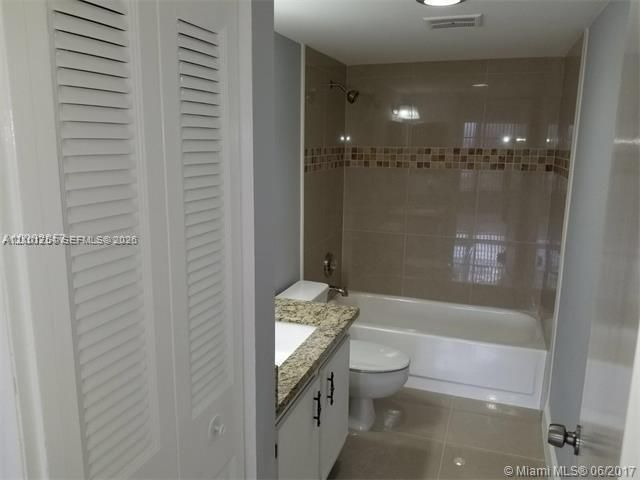 For Sale: $110,000 (1 beds, 1 baths, 783 Square Feet)
