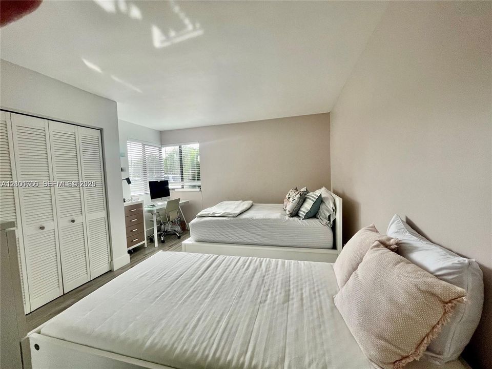 В аренду: $2,550 (2 спален, 2 ванн, 1122 Квадратных фут)
