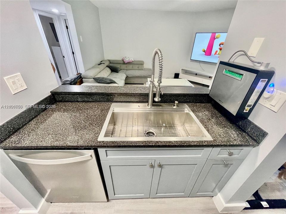 В аренду: $2,550 (2 спален, 2 ванн, 1122 Квадратных фут)