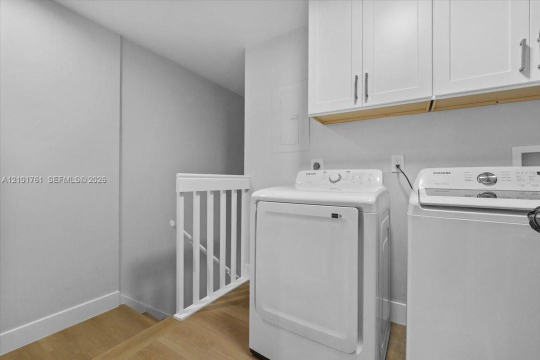 En Venta: $544,900 (3 camas, 2 baños, 1572 Pies cuadrados)