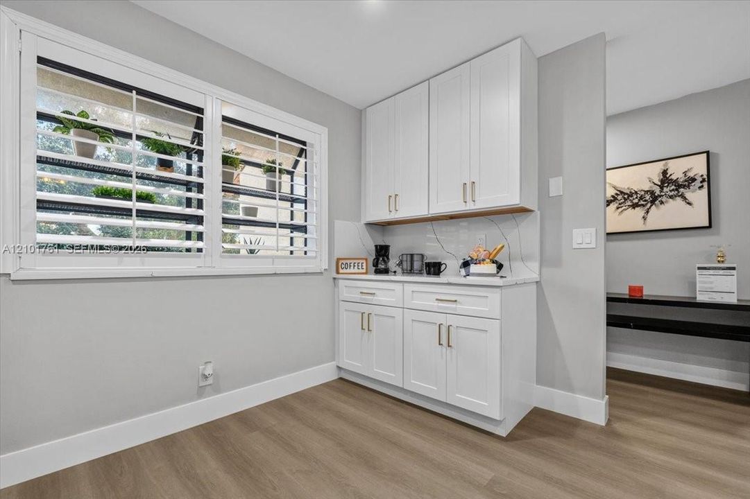 En Venta: $544,900 (3 camas, 2 baños, 1572 Pies cuadrados)