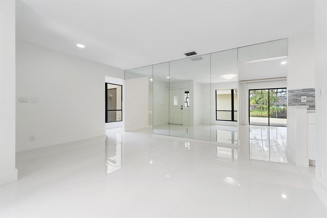 032-15TournamentBlvd-PalmBeachGardens-SM
