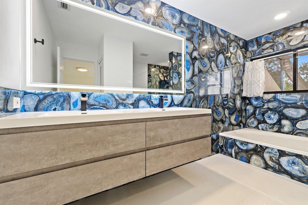 057-15TournamentBlvd-PalmBeachGardens-SM
